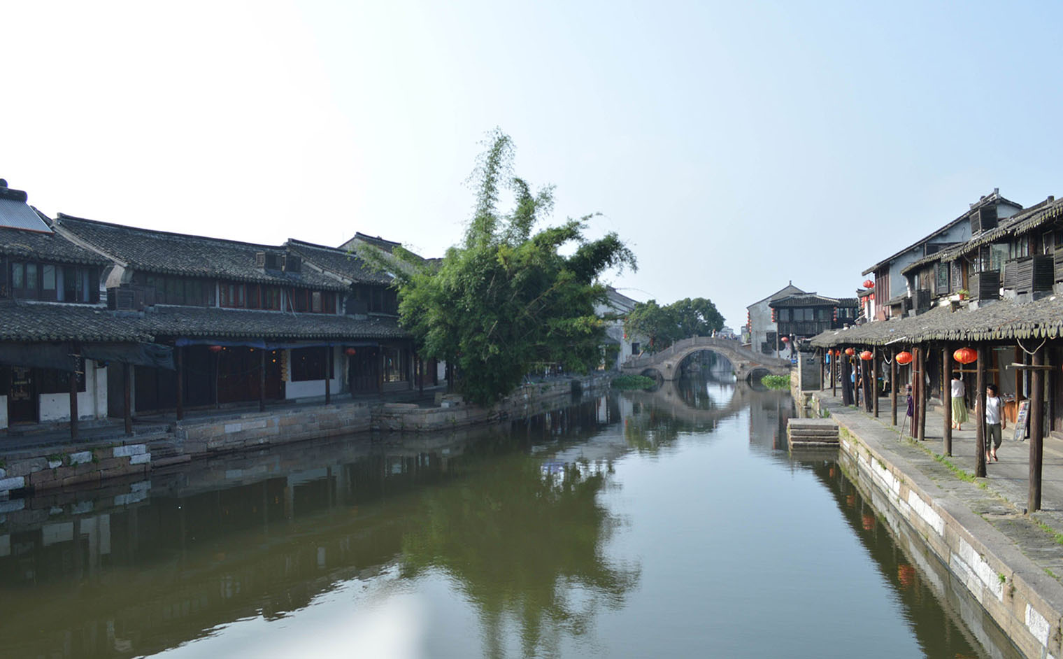 嘉兴红木牌匾定制：寺庙宗祠,园林景观,创意招牌,抱柱对联