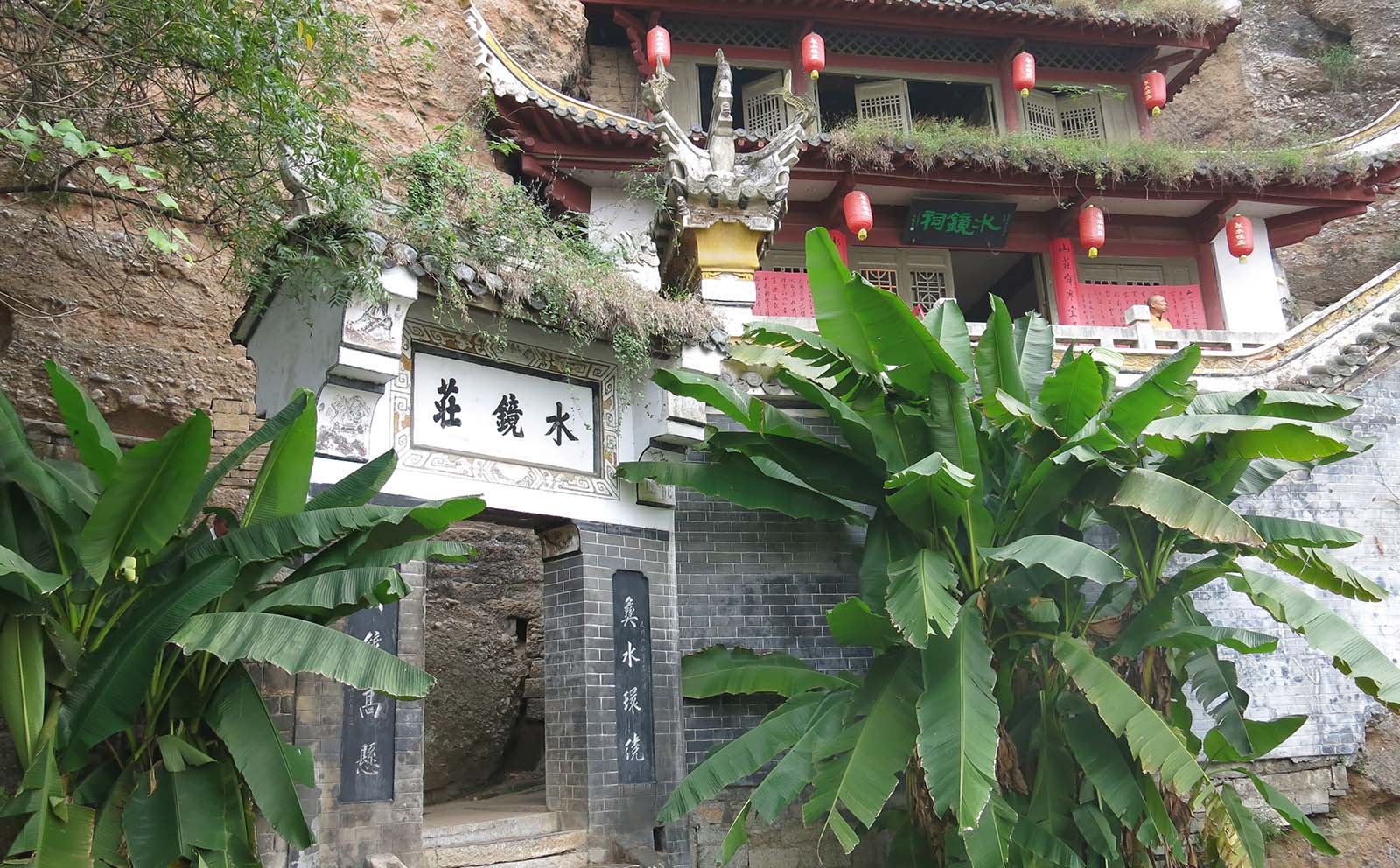 温州红木牌匾定制：寺庙宗祠,园林景观,创意招牌,抱柱对联