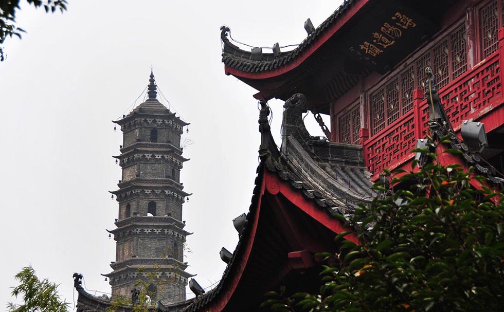 永州红木牌匾定制：寺庙宗祠,园林景观,创意招牌,抱柱对联